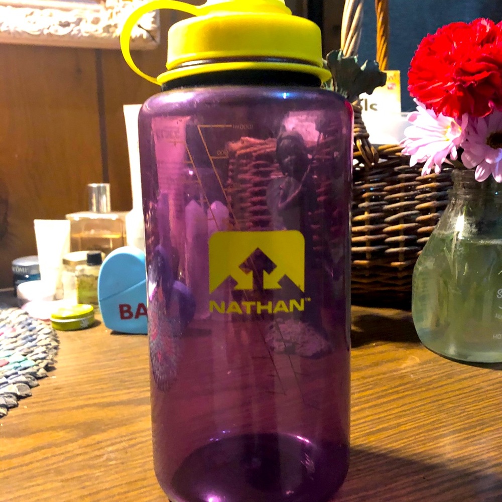 Nathan H2O BPA Free Bottle 💜💛